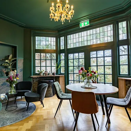 Willem Ii לינה וארוחת בוקר 3*